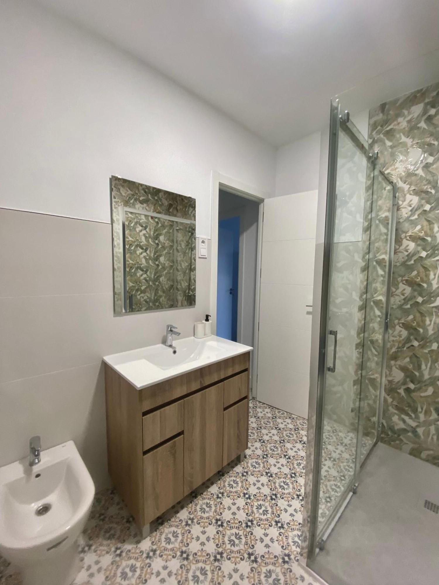 Central Rooms Valencia Downtown - Bruno Apartments Coliving Екстер'єр фото