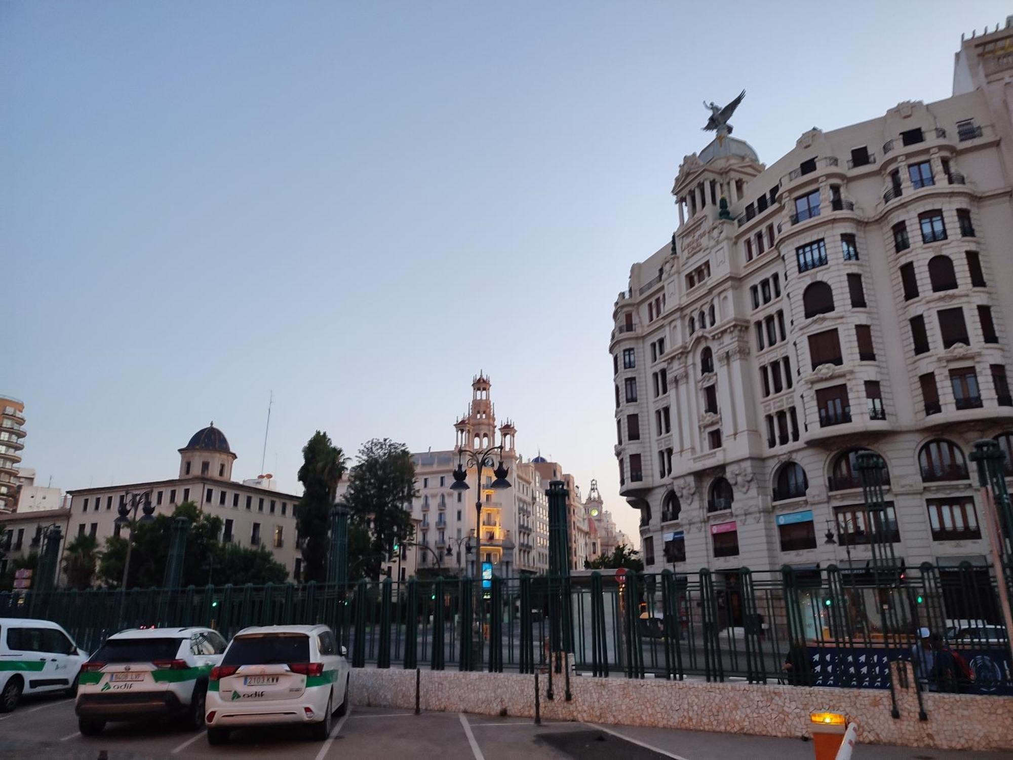 Central Rooms Valencia Downtown - Bruno Apartments Coliving Екстер'єр фото