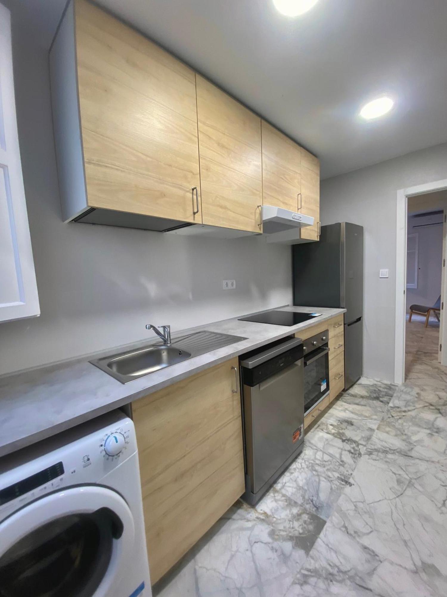 Central Rooms Valencia Downtown - Bruno Apartments Coliving Екстер'єр фото