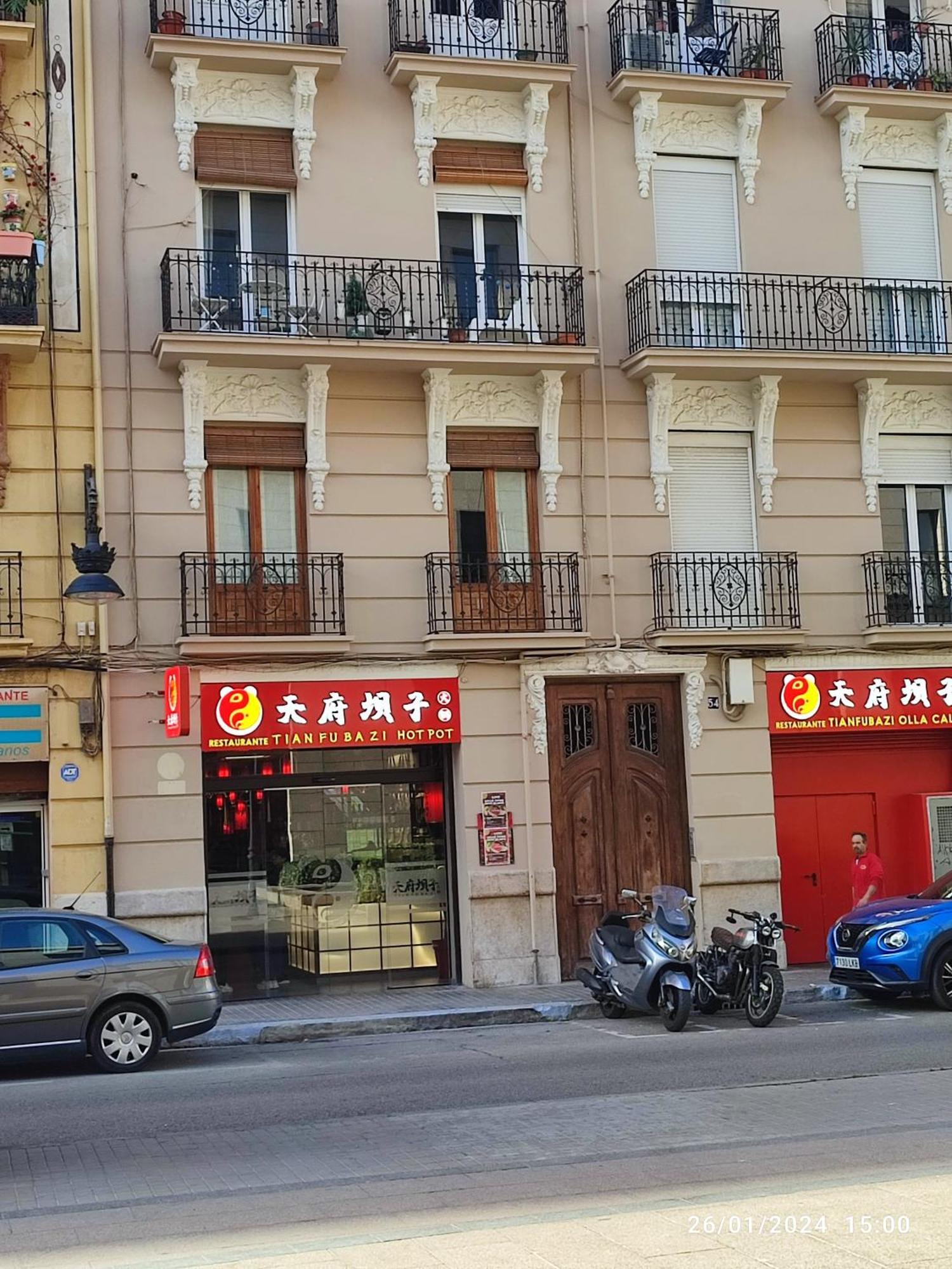 Central Rooms Valencia Downtown - Bruno Apartments Coliving Екстер'єр фото